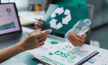 Circular design in plastic 2